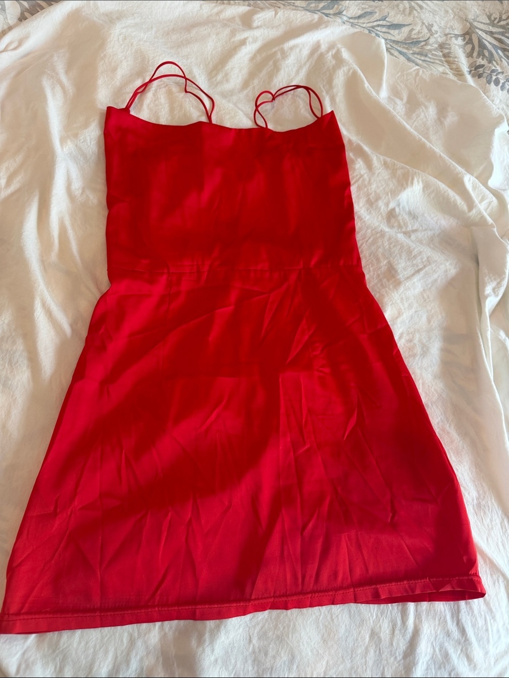 Sleek Red Mini Slip Dress with Spaghetti Straps